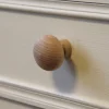 Bouton de meuble arrondi pine Ø2.5CM X L.2.5CM X H.2.5CM X P.2.1CM* Bouton De Meuble