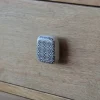 Bouton de meuble carré Beloen gris noir l.4.1cm x h. 4.1cm x p.1.9cm* Bouton De Meuble