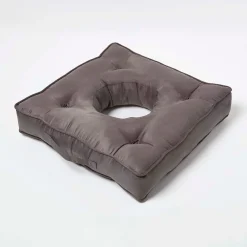 Homescapes Coussin bouée rehausseur en suédine gris, 50 x 50 x 10 cm -