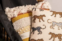 Deko & Co Coussin carré Leopold imprimé tigres beige L.45 x l.45cm Deco&co* Coussin Pour Canapé