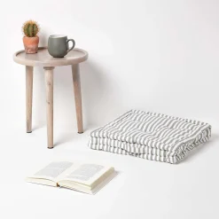 Hot Homescapes Coussin de sol gris - fines rayures - 40 x 40 cm -