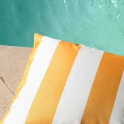 Clearance Home Maison Coussin imperméable déhoussable à rayures ARCACHON (70x70 cm - Jaune)