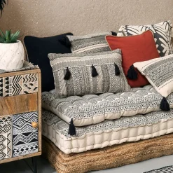 Deko & Co Coussin rectangulaire imprimé pompons Africa L.50 x l.30cm Deco&co* Coussin