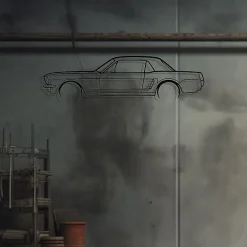 Shape Paris DÉCORATION MURALE EN MÉTAL - Silhouette de voiture - Mustang coupé détaillée 1966 - 120 CM* Objet Décoratif Mural
