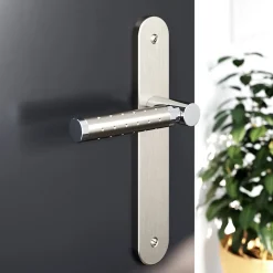 Sale GoodHome Ensemble poignée sur plaque rond Brigg effet chrome et nickel satin gris L.132mm x l.40mm entraxe 195mm