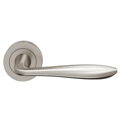 Clearance GoodHome Ensemble poignée sur rosace Incurvé à visser Meham effet nickel satin gris Ø52mm