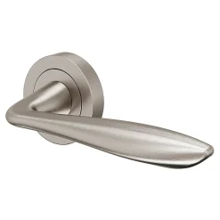 Clearance GoodHome Ensemble poignée sur rosace Incurvé à visser Meham effet nickel satin gris Ø52mm