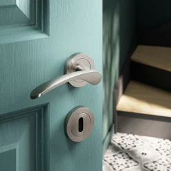 GoodHome Ensemble poignée sur rosace rond à visser Beare effet nickel satin gris Ø50mm* Poignée Sur Rosace|Poignée De Porte Intérieure