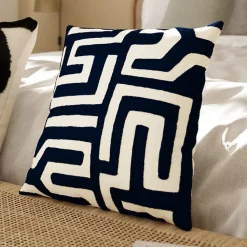 GoodHome Housse de coussin en coton Manado imprimé géométrique bleu et blanc l.45 x H.45cm* Housse De Coussin|Housse De Coussin