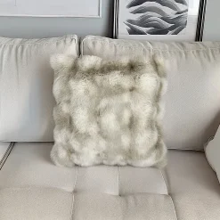 Online Housse de coussin en fausse fourrure beige 45 x 45cm