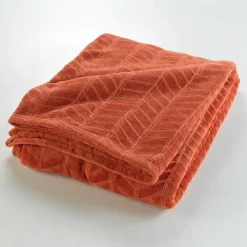 Clearance Douceur D'Intérieur Plaid 180 x 220 cm en flanelle relief uni Modèle ARYA Coloris Terracotta