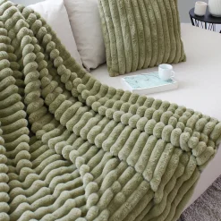 Enjoy Home Plaid côtelé olive effet fourrure Matisse - 125x150cm - Vert olive* Plaid Fourrure|Plaid