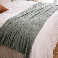 New Eden Plaid jete de lit widdy bleu celadon 130 x 180 cm