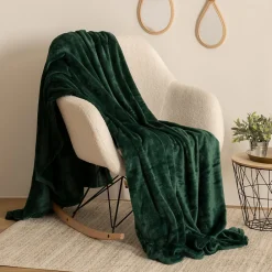 Atmosphera Créateur D'Intérieur Plaid uni en flanelle - vert 180x230 cm - Atmosphera* Plaid