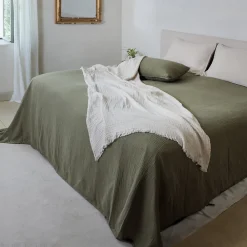 Sale Linnea Plaid 180x240 cm en mousseline de coton collection PAROS vert lichen