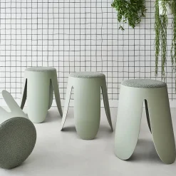 Sweeek Set de 4 tabourets empilables verts céladon. bouclette texturée. NIKI. D.30 / 44 x H46cm* Pouf Et Poire