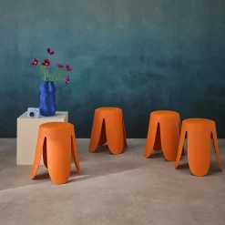 Sweeek Set de 4 tabourets empilables simili cuir orange. Niki D.30 / 44 x H46cm* Pouf Et Poire
