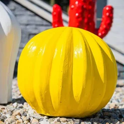 Wanda Collection Statue deco cactus boule jaune 20cm* Statue Décorative