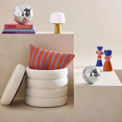 Sweeek Tabouret en bouclettes blanches avec coffre de rangement intégré* Pouf Et Poire