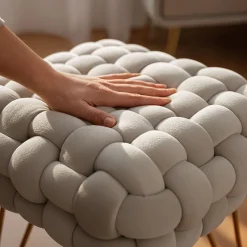 Akord Furniture Factory Tabouret en velours tressé rembourré 38 cm DOTTY Crème* Pouf Et Poire