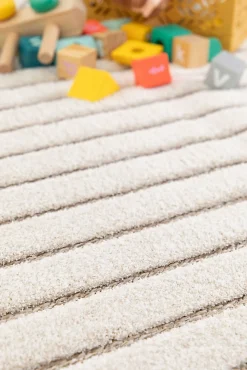 Atticgo Tapis intérieur blanc rectangulaire scandinave avec relief 80x150 cm DIENA* Tapis Persan Et Berbère