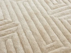 Vente-unique Tapis shaggy en relief à poils longs - 160 x 230 cm - Blanc cassé - MAZE* Tapis Pour Salon